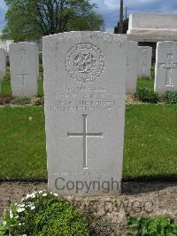 Dickebusch New Military Cemetery - MacKay, George McKinlay